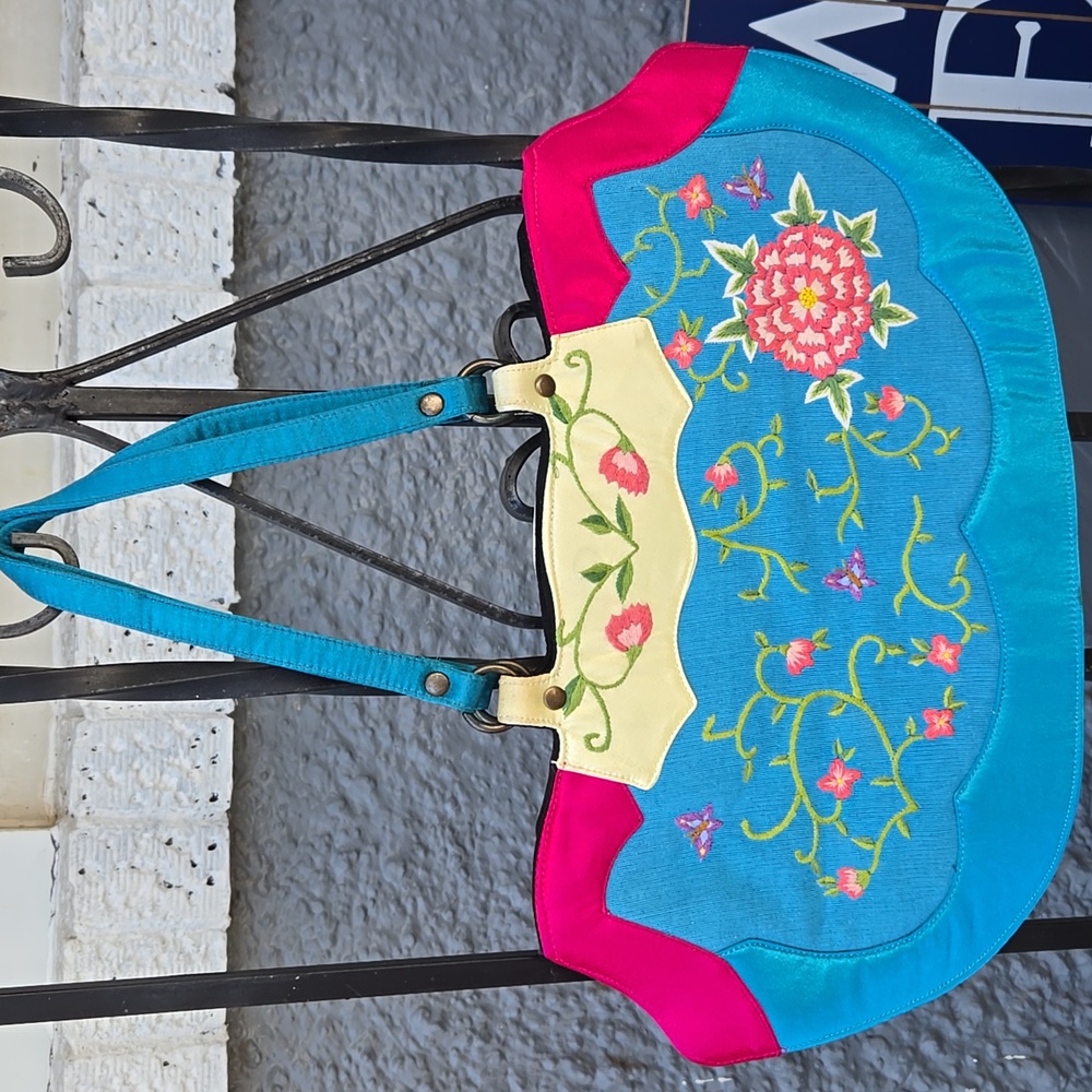 Vintage Dolce Vita-DV Collection Silk Floral Purse-Clean Like New